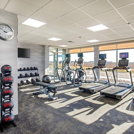 Fairfield Inn & Suites By Marriott Mcpherson Экстерьер фото