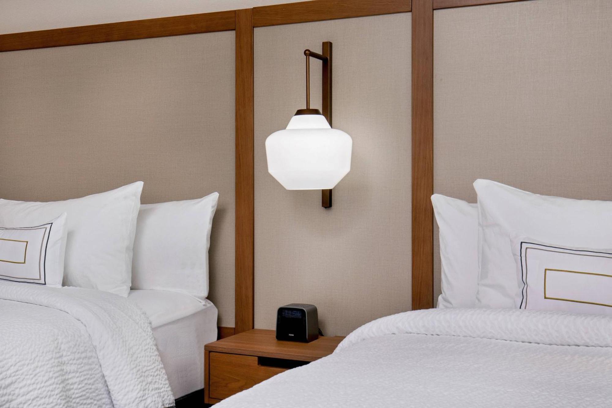Fairfield Inn & Suites By Marriott Mcpherson Экстерьер фото