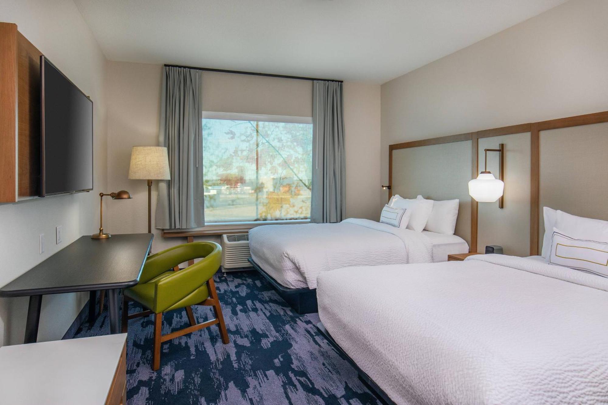 Fairfield Inn & Suites By Marriott Mcpherson Экстерьер фото